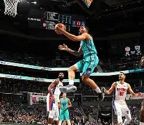 开云体育手机客户端下载-夏洛特黄蜂迎西甲关键赛；集结日主帅复盘；质疑声仍在；轮换策略成焦点(勇敢级驱逐舰百科)