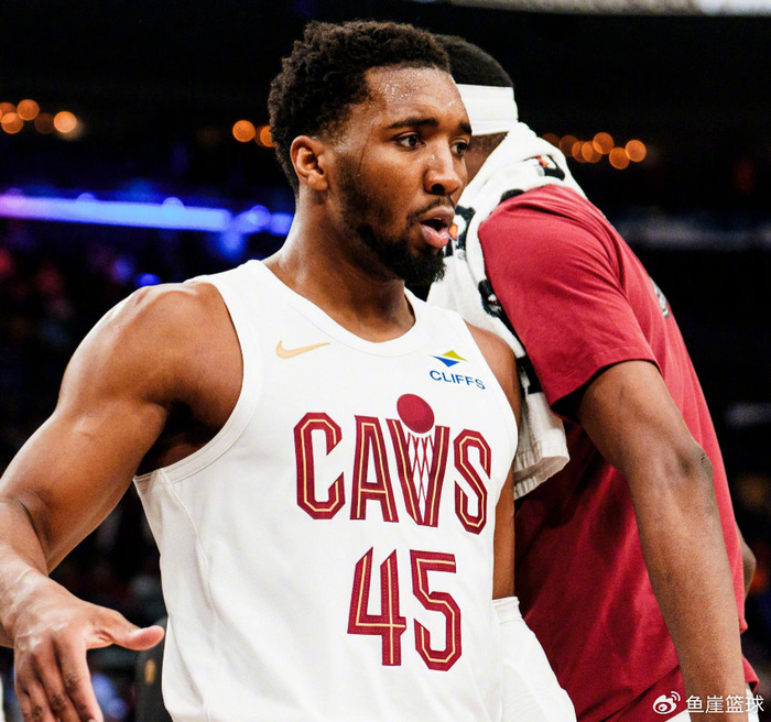 包含纽卡斯尔迎来里程碑备战欧篮联风云突变圣安东尼奥马刺加时末段状态回暖，现场解说直呼：波尔图队长鼓劲备战法国杯的词条